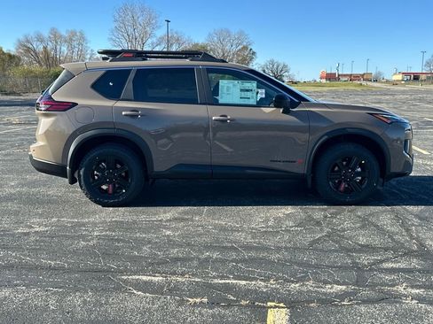 New 2026 Nissan Rogue SV image 6