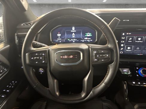 Used 2024 GMC Sierra 2500 AT4 w/ AT4 Premium Plus Package AWD/4WD image 25