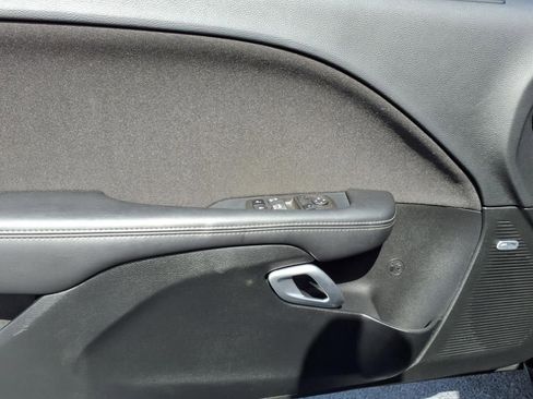 Used 2022 Dodge Challenger R/T w/ Blacktop Package image 20