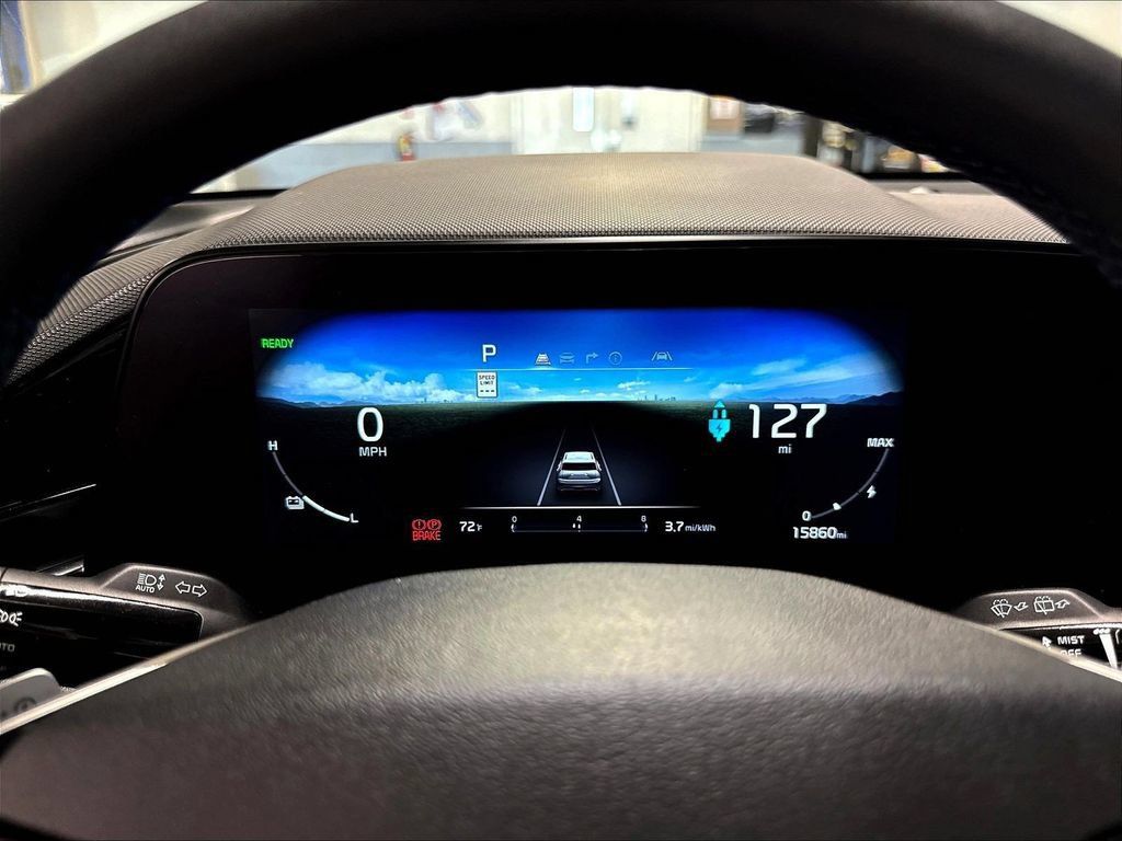 Certified 2023 Kia Niro Wind w/ Wind Preserve Package FWD image 19