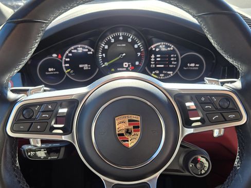 Used 2019 Porsche Cayenne E-Hybrid image 27