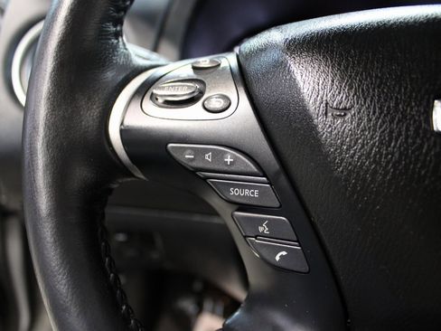 Used 2020 Nissan Pathfinder SL image 22