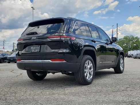 Used 2022 Jeep Grand Cherokee Limited AWD/4WD image 3
