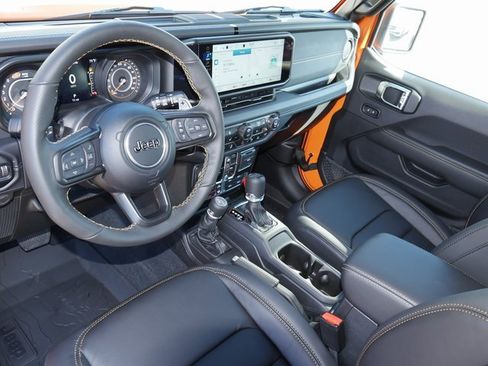 New 2025 Jeep Wrangler Unlimited Rubicon 392 image 19