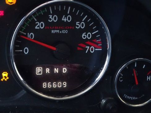 Used 2014 Jeep Wrangler Rubicon image 29