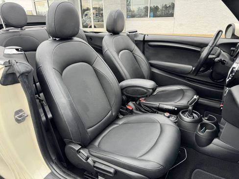 Used 2022 MINI Cooper Convertible image 10