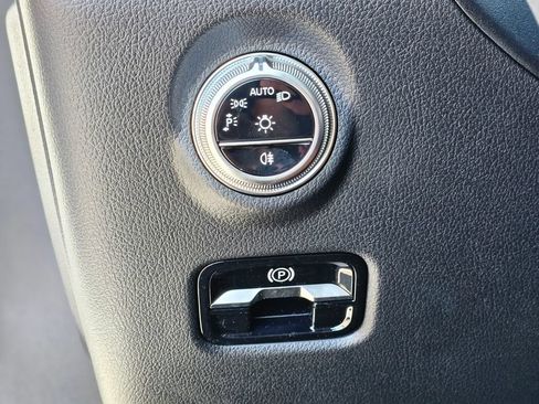 New 2026 Mercedes-Benz C 43 AMG 4MATIC Sedan image 28