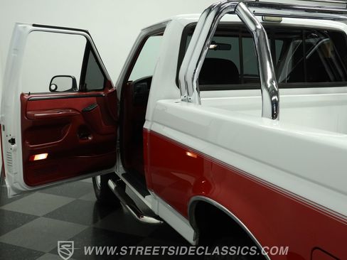 Used 1992 Ford F150 4x4 Regular Cab image 32
