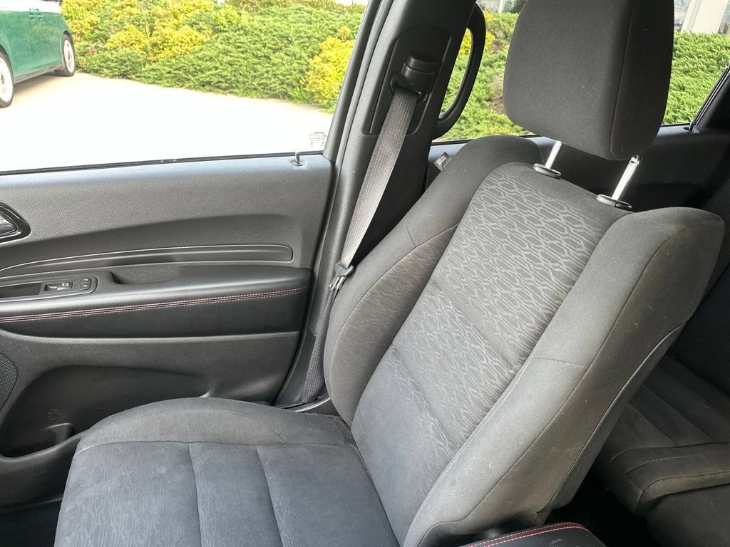 Used 2025 Dodge Durango GT AWD/4WD image 34