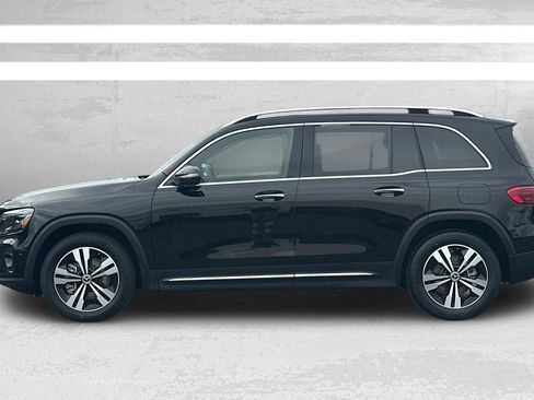 Certified 2025 Mercedes-Benz GLB 250 image 7