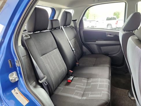 Used 2012 Suzuki SX4 Premium image 6