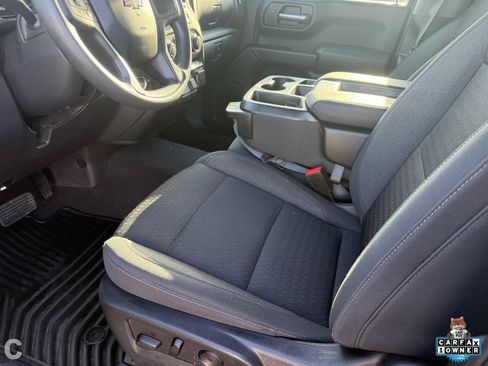 Certified 2022 Chevrolet Silverado 1500 Custom Trail Boss w/ LPO, Dark Essentials Package AWD/4WD image 14