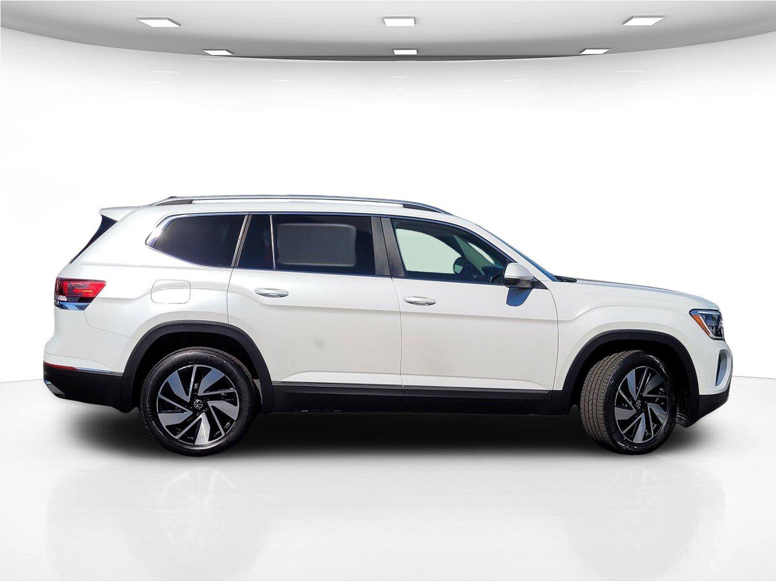 Certified 2024 Volkswagen Atlas SEL AWD/4WD image 5