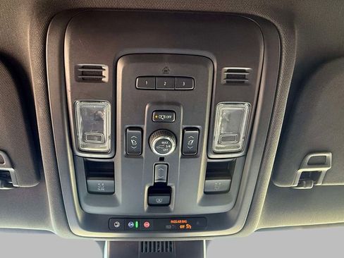 Used 2023 Chevrolet Tahoe High Country w/ Premium Package 2 AWD/4WD image 29