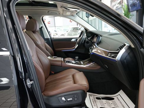 Used 2020 BMW X7 xDrive40i w/ Premium Package AWD/4WD image 53