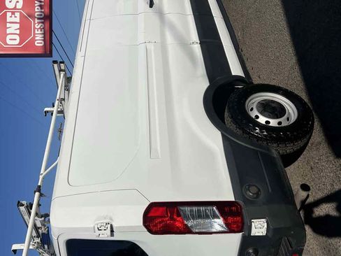 Used 2020 Ford Transit 250 Low Roof RWD image 5