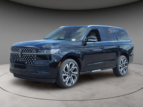 New 2026 Lincoln Navigator Black Label AWD/4WD image 1