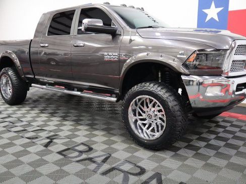 Used 2016 RAM 2500 Laramie w/ Convenience Group RWD image 15