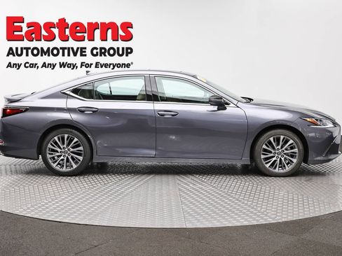 Used 2021 Lexus ES 350 w/ Premium Package image 4
