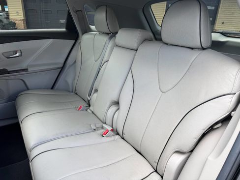 Used 2014 Toyota Venza Limited image 33