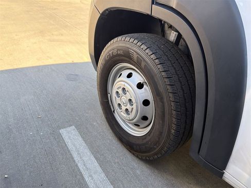 Used 2023 RAM ProMaster 2500 image 4