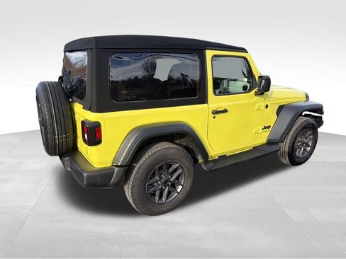 Used 2024 Jeep Wrangler Sport S image 11