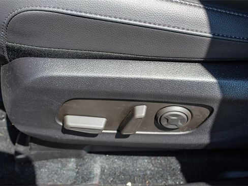 New 2025 Kia Carnival SX Prestige image 25