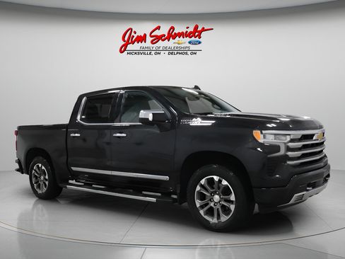 Used 2023 Chevrolet Silverado 1500 High Country w/ Technology Package AWD/4WD image 1