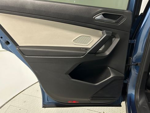 Used 2019 Volkswagen Tiguan SEL R-Line AWD/4WD image 28