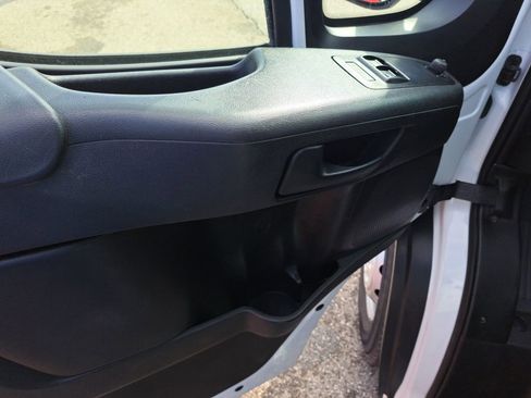 Used 2023 RAM ProMaster 2500 image 18