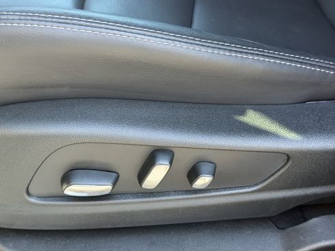 Certified 2025 Cadillac XT5 Premium Luxury image 20