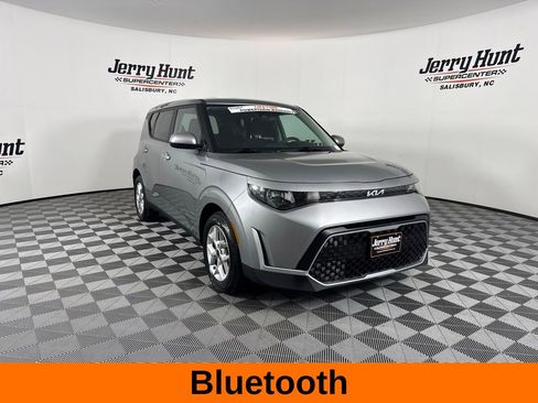 Used 2024 Kia Soul LX w/ Option Group 015 image 6