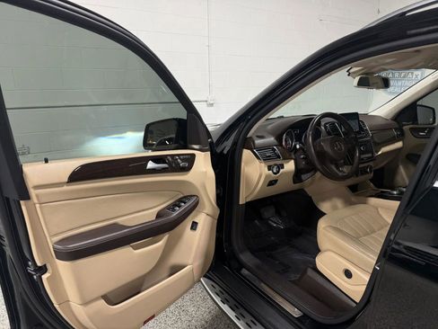 Used 2017 Mercedes-Benz GLE 350 GLE 350 4MATIC Sport Utility 4 image 9