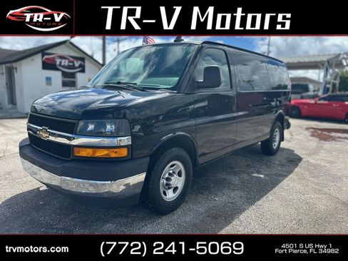 Used 2018 Chevrolet Express 2500 w/ Driver Convenience Package RWD image 1