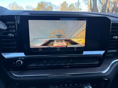 Used 2024 GMC Sierra 3500 SLT image 33