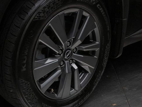 Used 2023 Nissan Pathfinder S w/ Cargo Package image 7