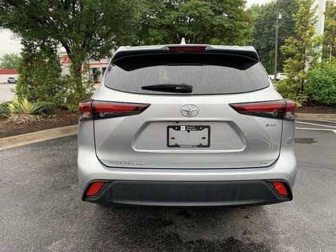 Certified 2025 Toyota Highlander XLE AWD/4WD image 7