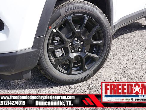 New 2026 Jeep Compass Latitude AWD/4WD image 9