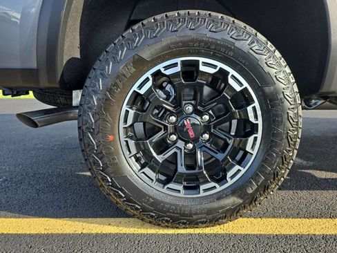 New 2026 GMC Canyon AT4 w/ Technology Plus Package AWD/4WD image 34