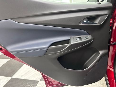 Used 2023 Chevrolet Bolt EUV Premier w/ Sun & Sound Package FWD image 12