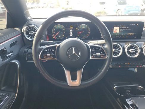 Used 2020 Mercedes-Benz CLA 250 image 9