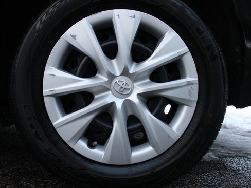 Used 2016 Toyota Corolla L image 19