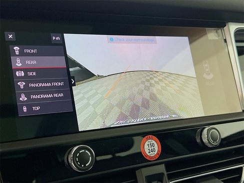 New 2026 Porsche Macan Turbo image 17