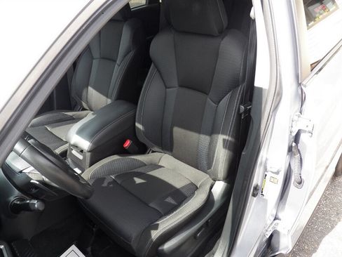 Used 2023 Subaru Ascent Premium w/ Convenience Package AWD/4WD image 8