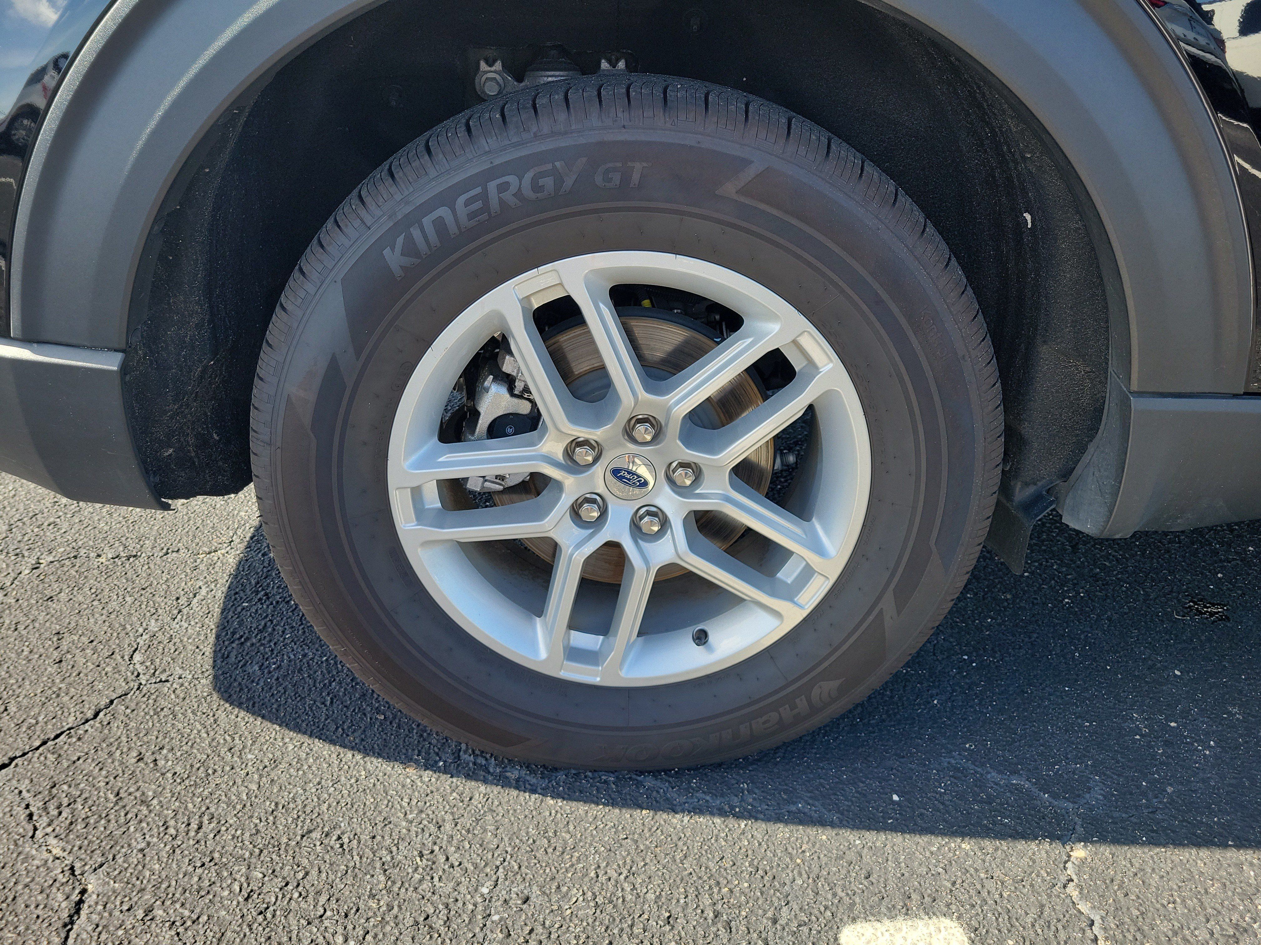 Used 2026 Ford Explorer Active RWD image 7