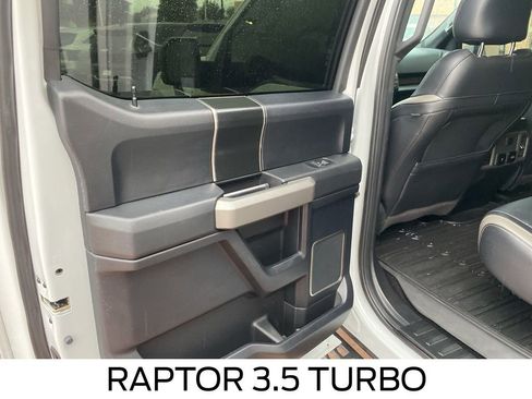 Used 2017 Ford F150 Raptor w/ Equipment Group 802A Luxury AWD/4WD image 17