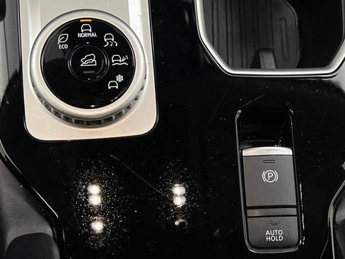 Used 2025 Mitsubishi Outlander SE FWD image 59