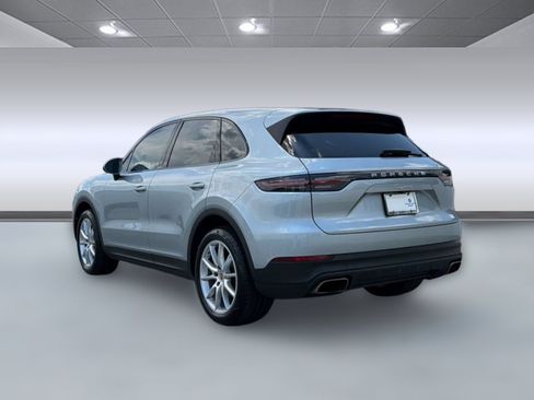Used 2021 Porsche Cayenne AWD/4WD image 3