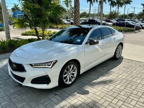 Used 2023 Acura TLX image 3