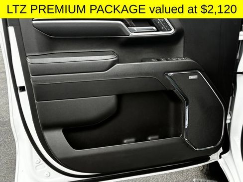 Used 2023 Chevrolet Silverado 1500 LTZ w/ LTZ Premium Package AWD/4WD image 4